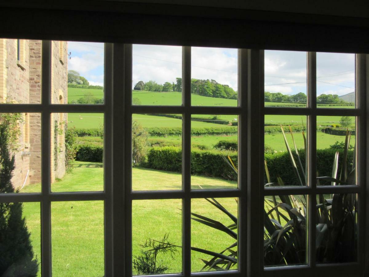 Tegfan Garden Suite Talgarth Exterior photo